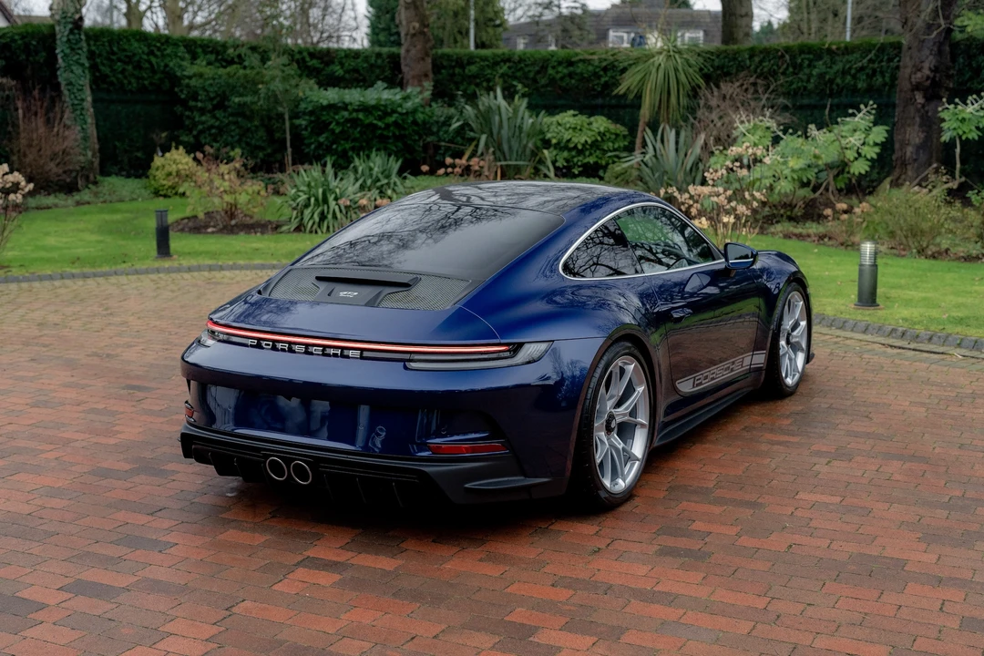 2022 Porsche 992 GT3 - Image 15 of 31