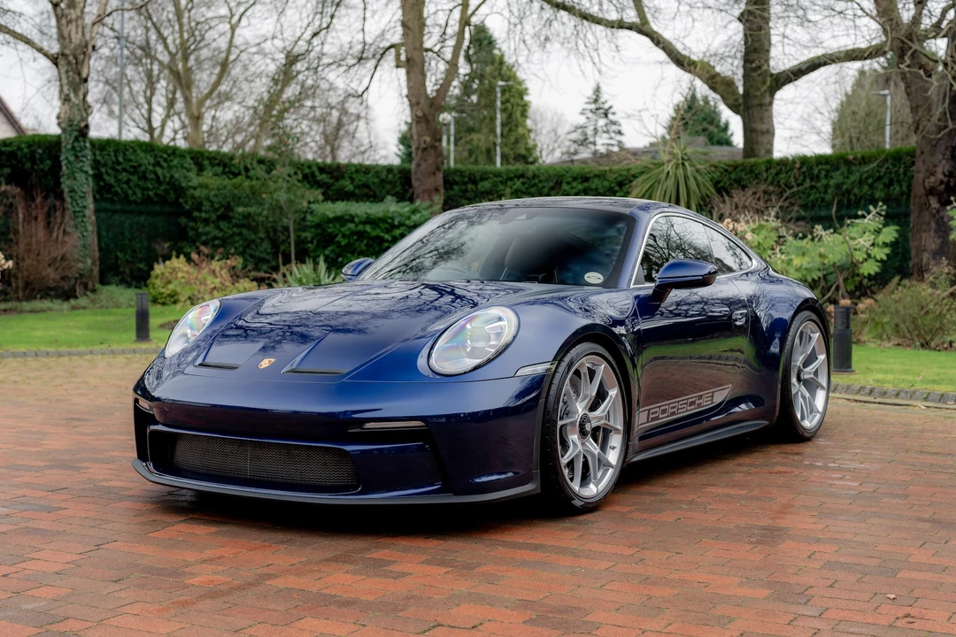2022 Porsche 992 GT3 - Image 2 of 31