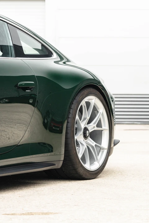 2022 Porsche 992 GT3 - Image 26 of 31
