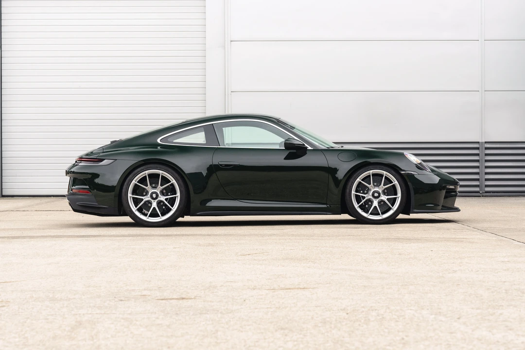 2022 Porsche 992 GT3 - Image 4 of 31