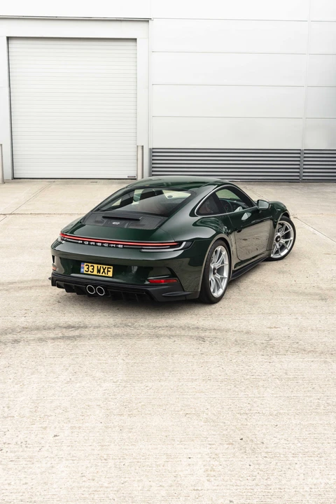 2022 Porsche 992 GT3 - Image 16 of 31