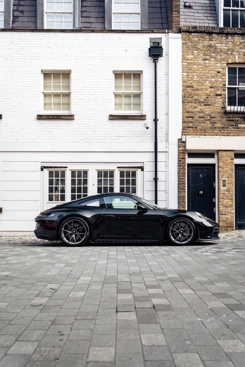 2022 Porsche 992 GT3 - Image 17 of 31