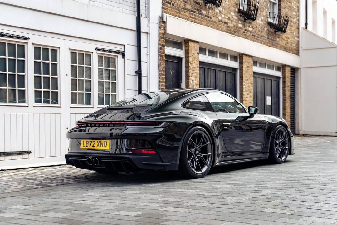 2022 Porsche 992 GT3 - Image 18 of 31