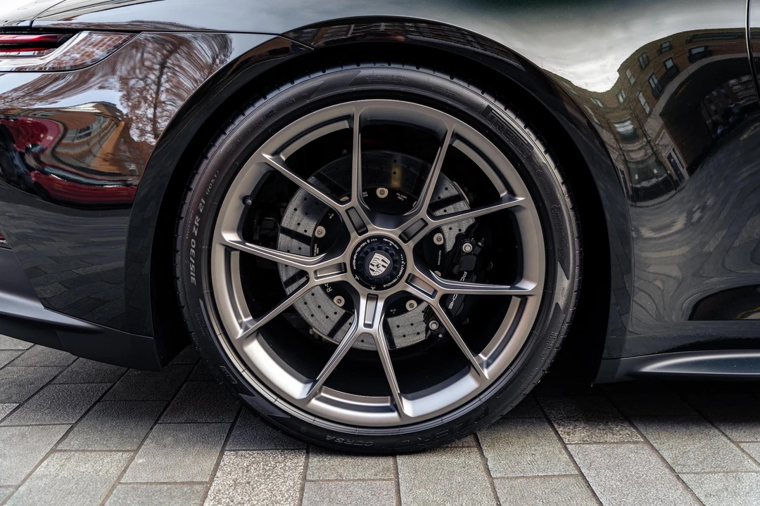 2022 Porsche 992 GT3 - Image 24 of 31