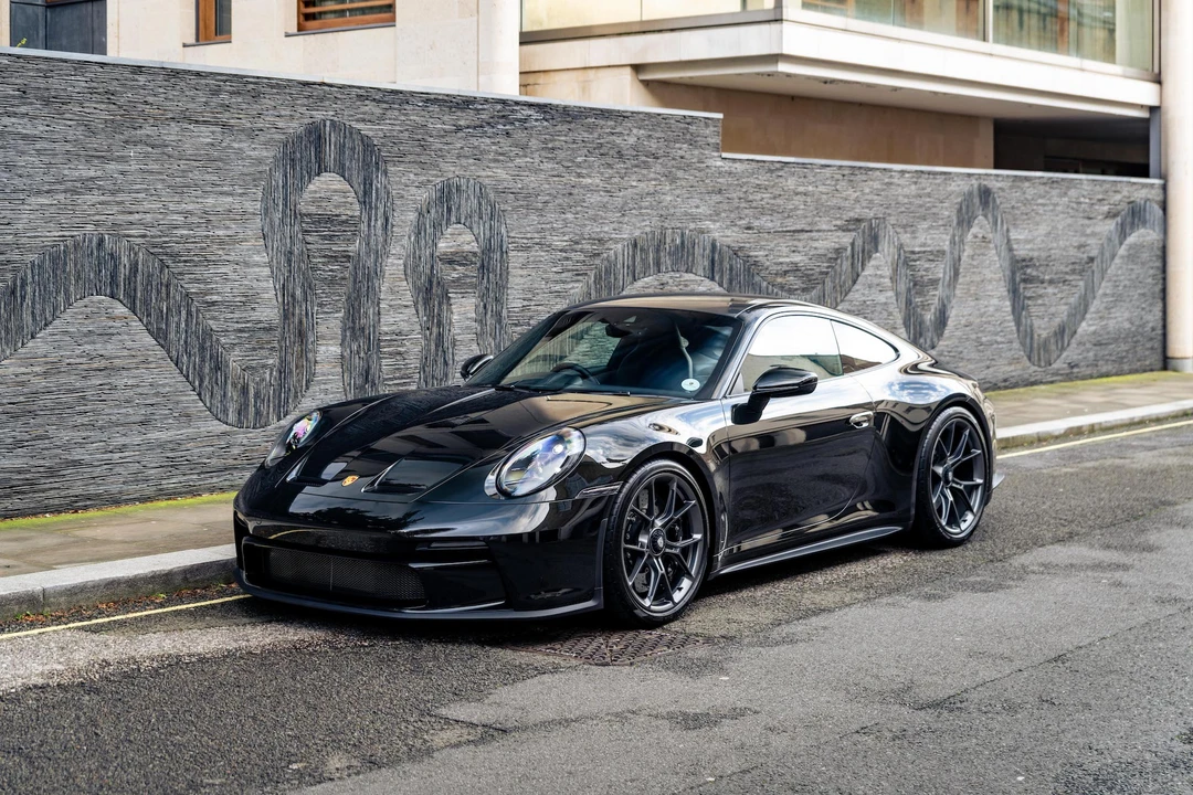 2022 Porsche 992 GT3 - Image 2 of 31