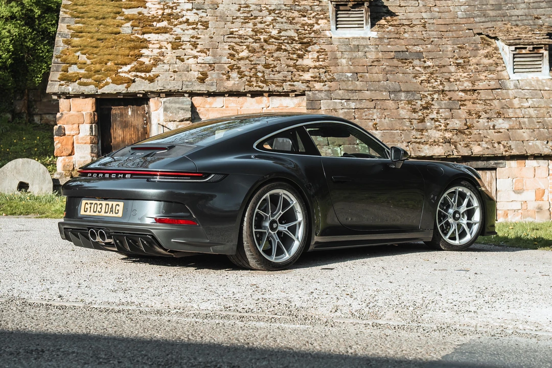 2022 Porsche 992 GT3 - Image 5 of 31