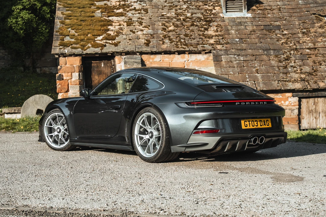 2022 Porsche 992 GT3 - Image 7 of 31