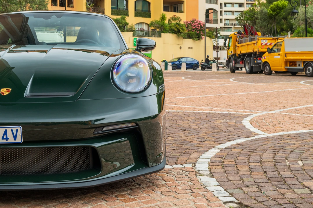 2022 Porsche 992 GT3 - Image 10 of 31