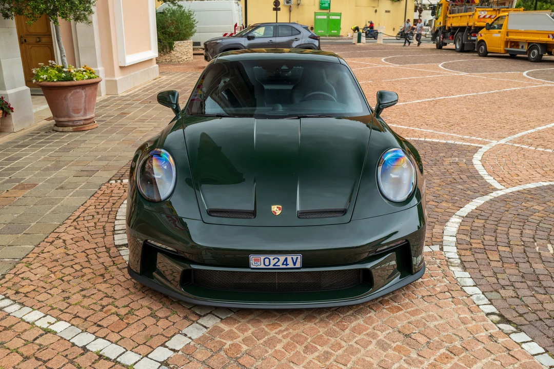2022 Porsche 992 GT3 - Image 8 of 31