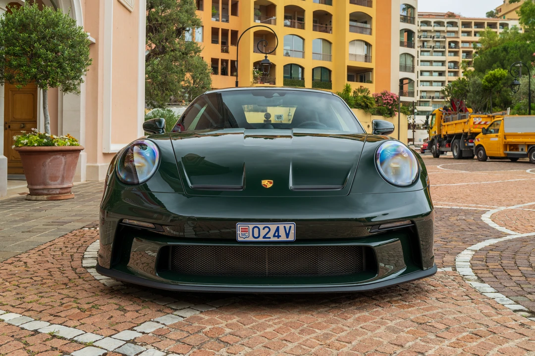2022 Porsche 992 GT3 - Image 2 of 31