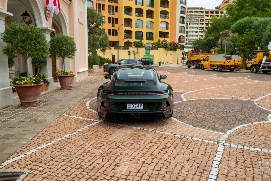 2022 Porsche 992 GT3 - Image 9 of 31