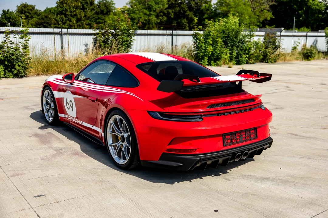 2022 Porsche 992 GT3 - Image 12 of 31