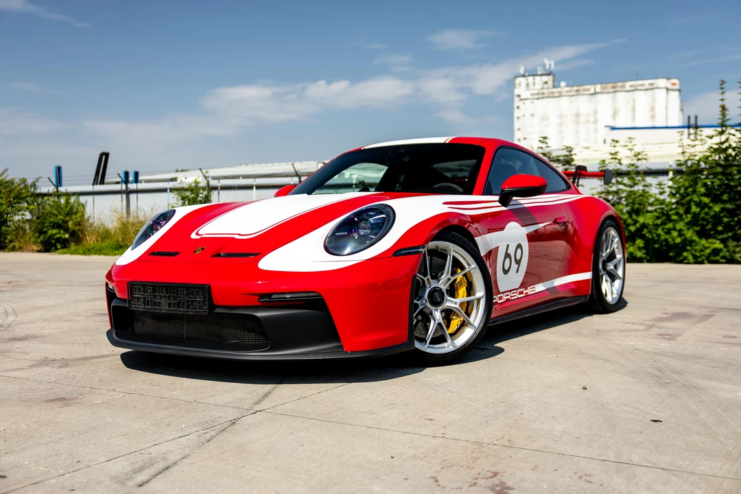2022 Porsche 992 GT3 - Image 3 of 31