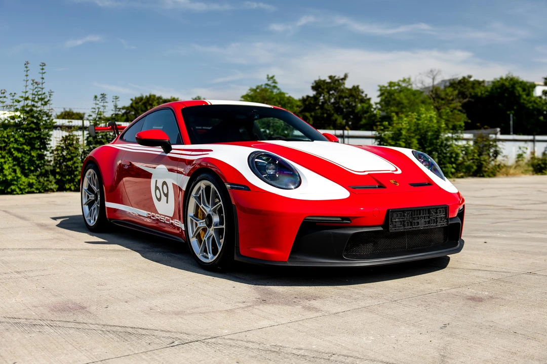 2022 Porsche 992 GT3 - Image 9 of 31