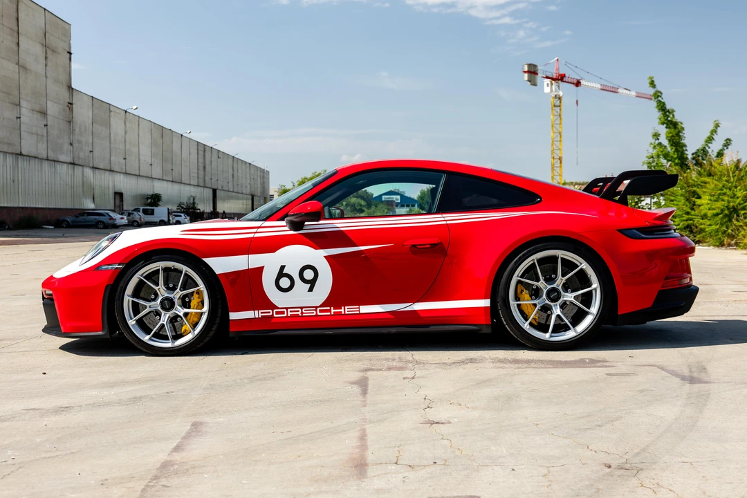 2022 Porsche 992 GT3 - Image 4 of 31