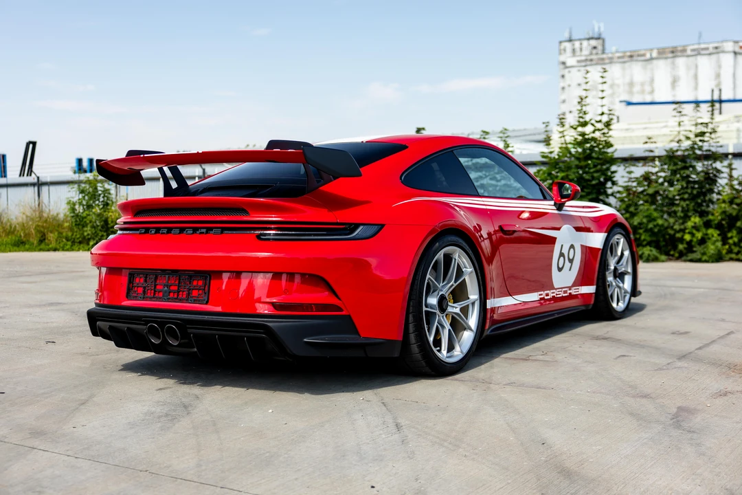 2022 Porsche 992 GT3 - Image 7 of 31