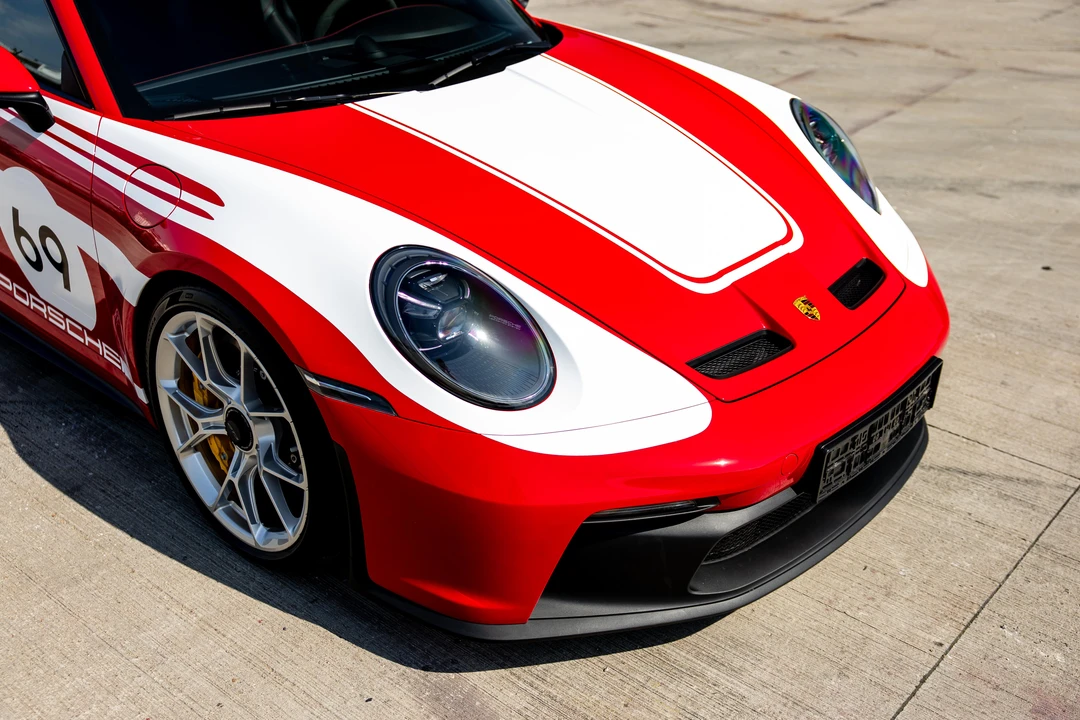 2022 Porsche 992 GT3 - Image 16 of 31
