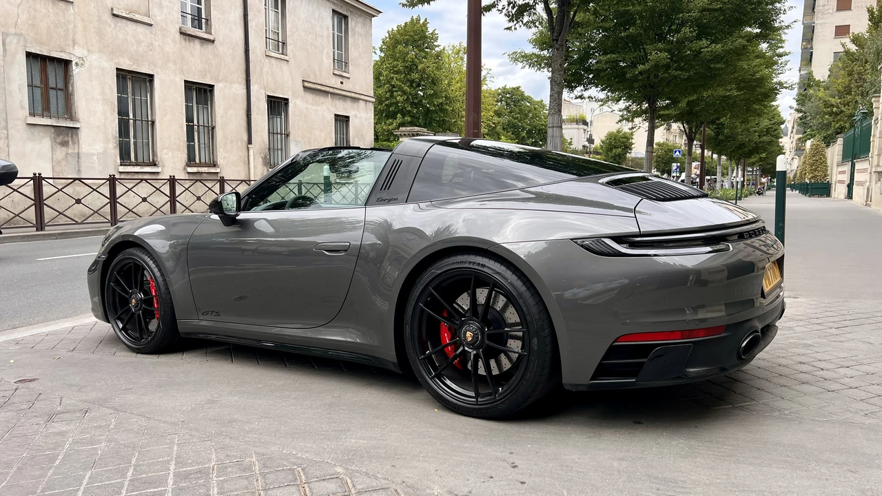 2022 Porsche 992 Carrera - Image 8 of 31