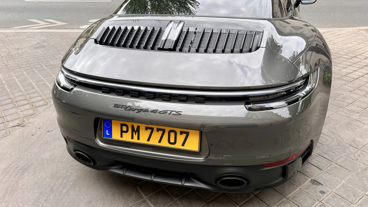 2022 Porsche 992 Carrera - Image 21 of 31