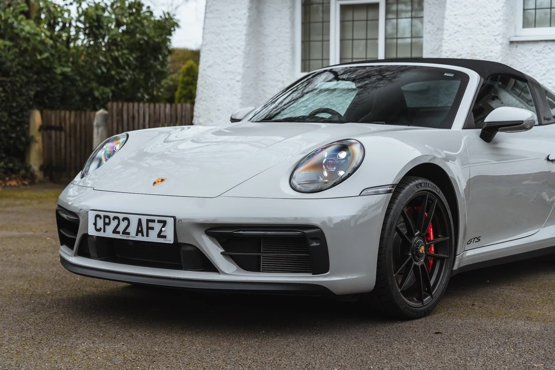 2022 Porsche 992 Carrera - Image 20 of 31