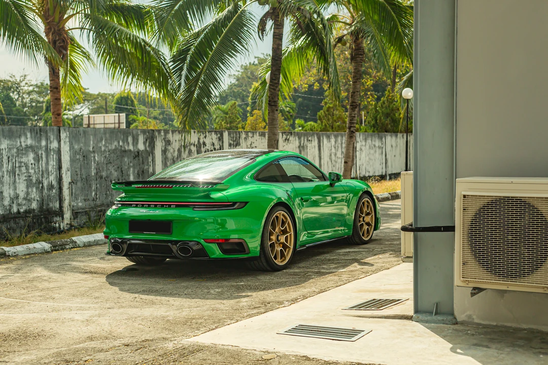 2022 Porsche 992 Turbo - Image 17 of 31