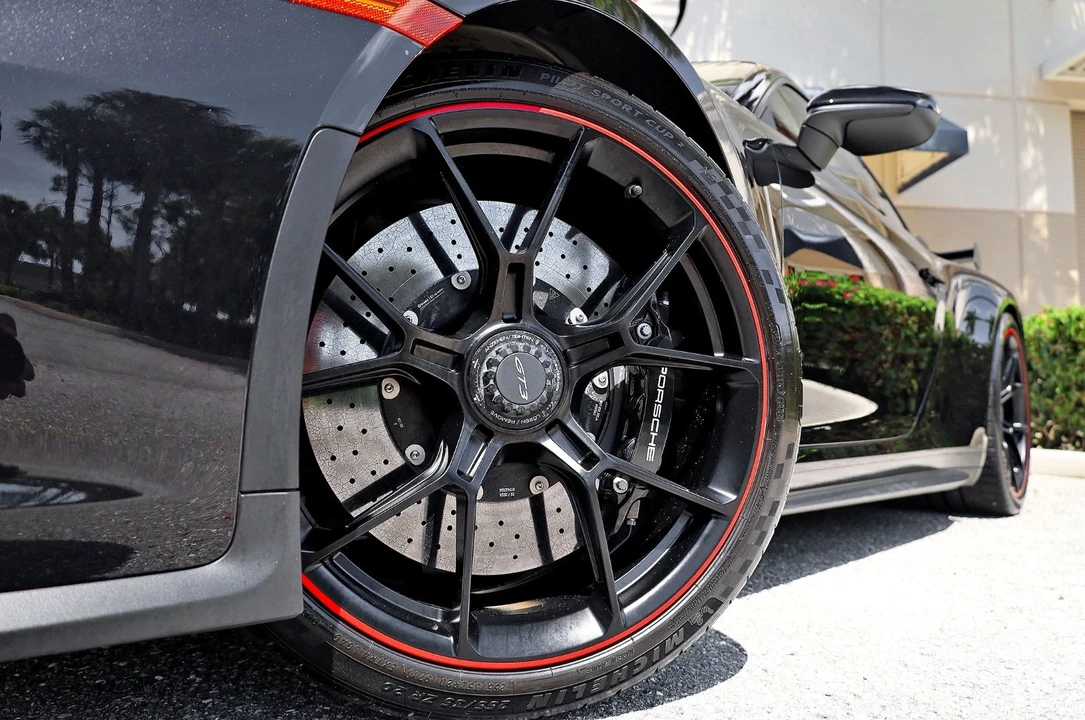 2022 Porsche 992 GT3 - Image 11 of 21