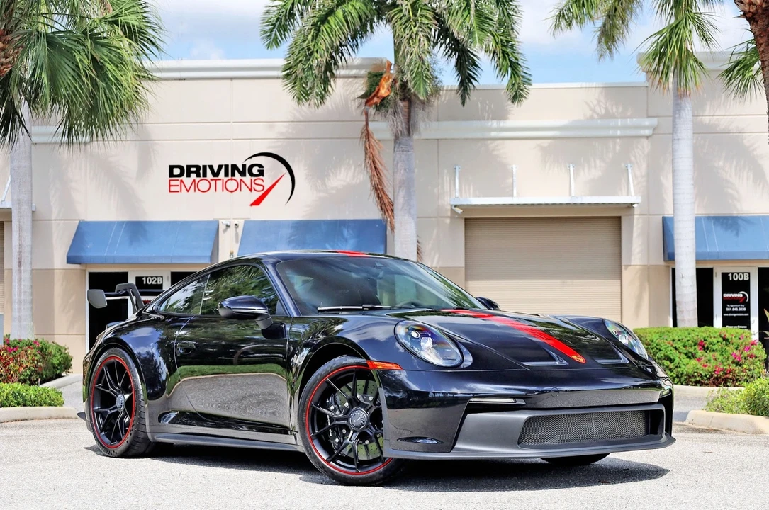2022 Porsche 992 GT3 - Image 17 of 21