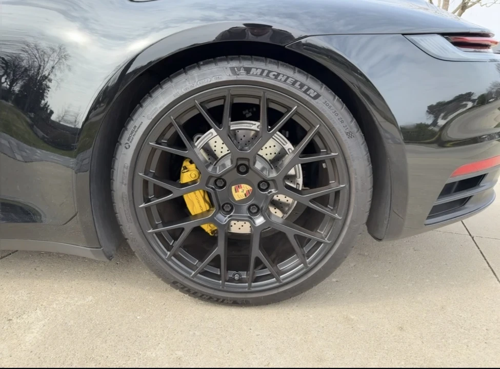 2022 Porsche 992 Carrera 4 - Image 13 of 17