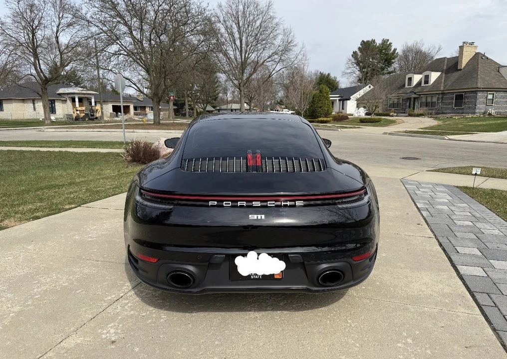 2022 Porsche 992 Carrera 4 - Image 7 of 17