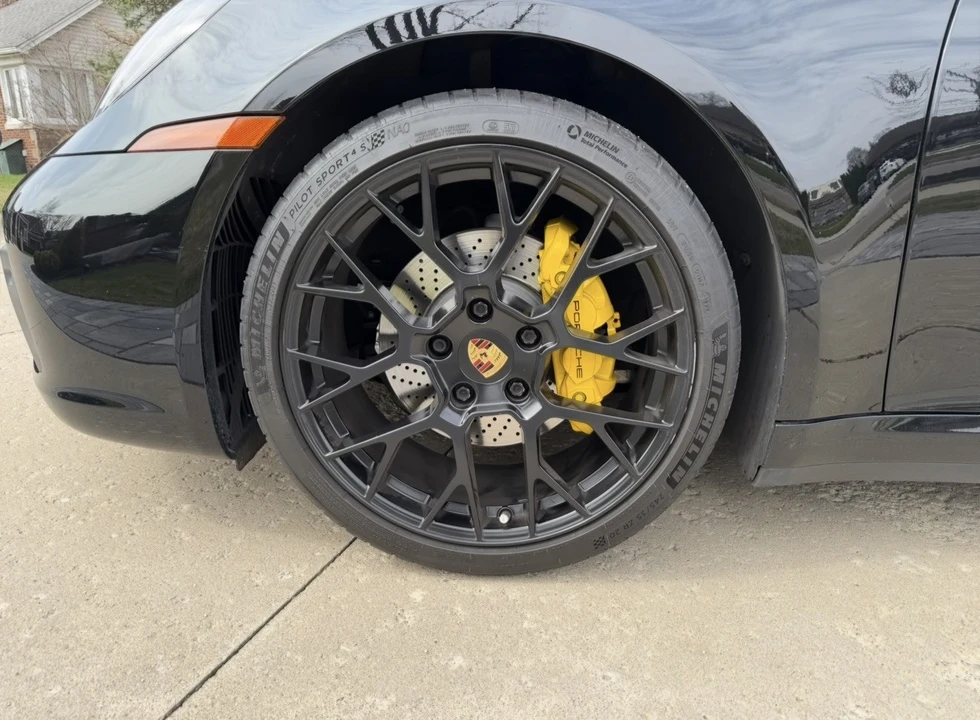 2022 Porsche 992 Carrera 4 - Image 16 of 17