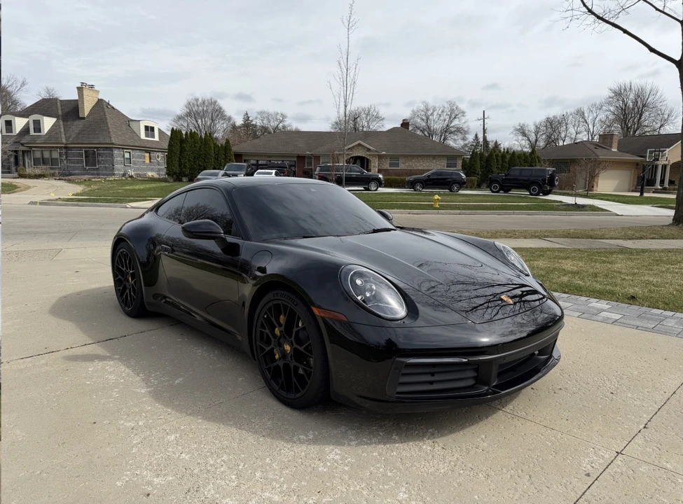 2022 Porsche 992 Carrera 4 - Image 2 of 17