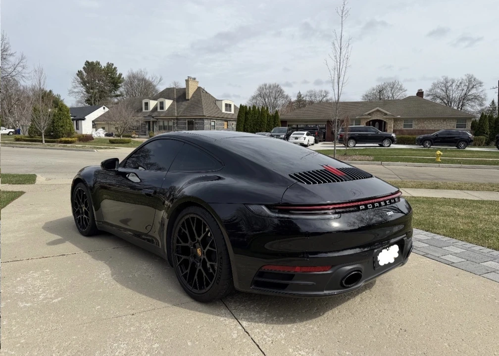 2022 Porsche 992 Carrera 4 - Image 6 of 17
