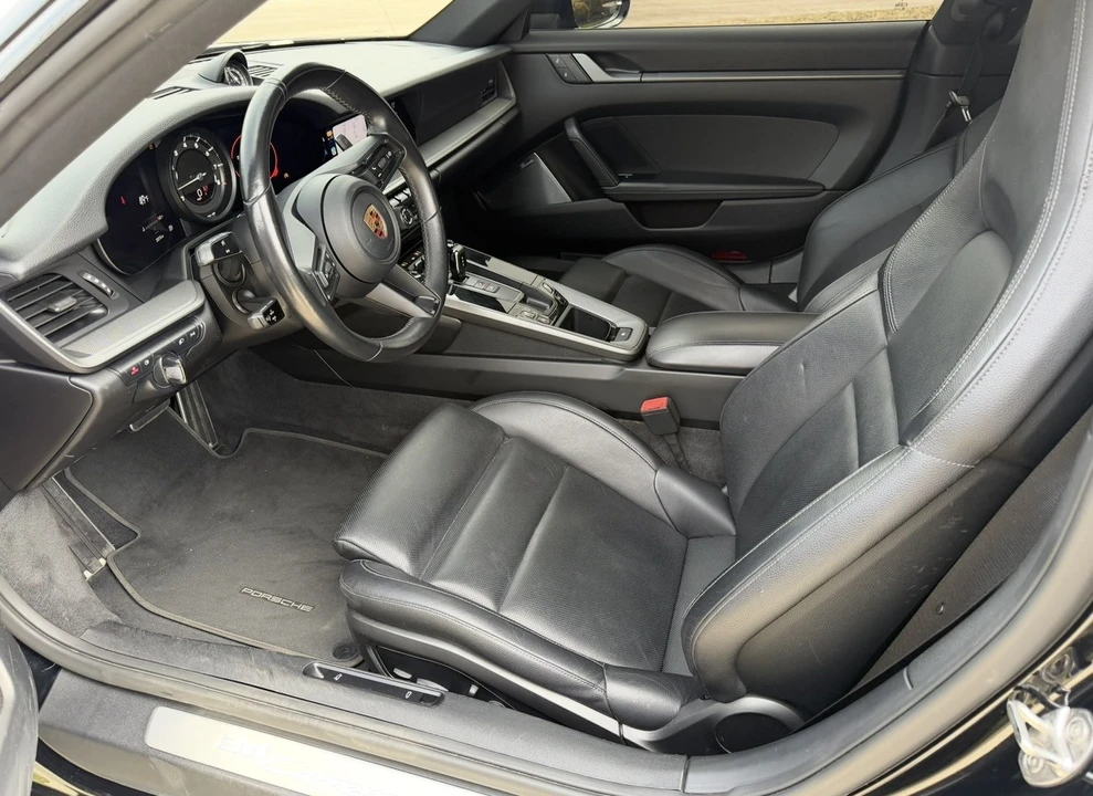 2022 Porsche 992 Carrera 4 - Image 11 of 17