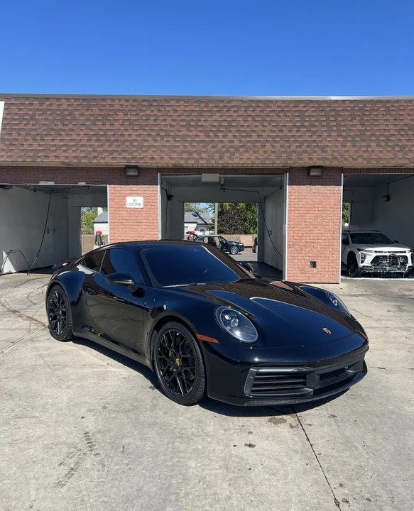 2022 Porsche 992 Carrera 4 - Image 3 of 17