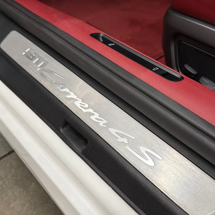 2022 Porsche 992 Carrera 4S - Image 22 of 31