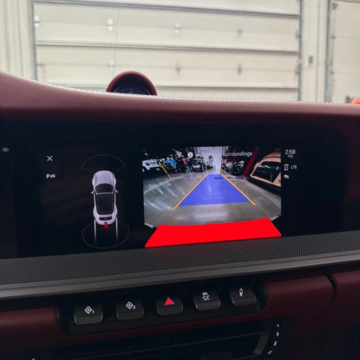 2022 Porsche - Image 16 of 31