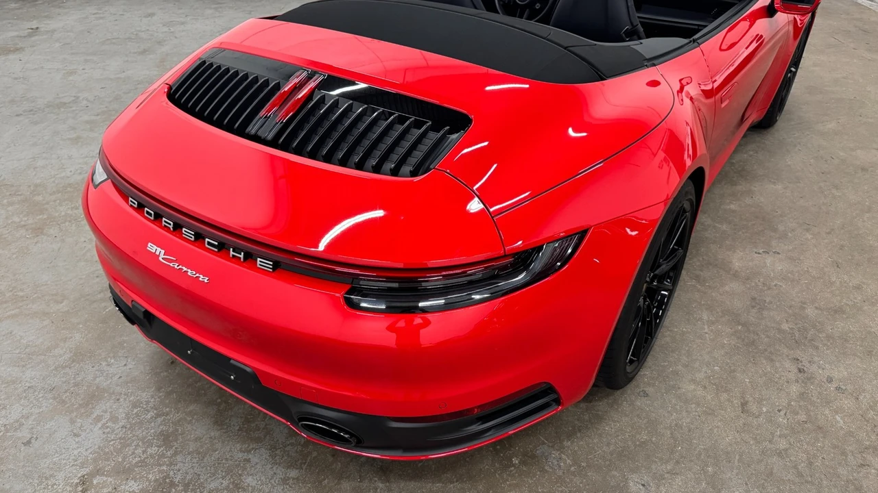 2022 Porsche 992 Carrera - Image 15 of 21