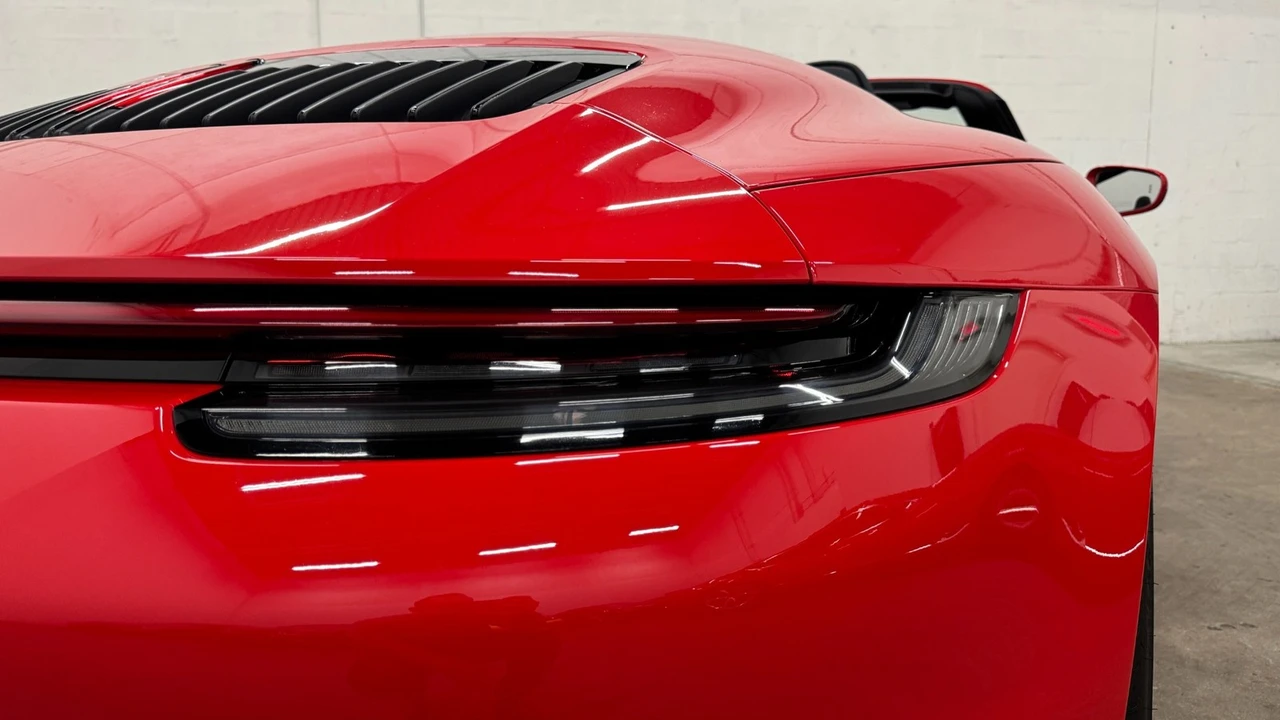 2022 Porsche 992 Carrera - Image 14 of 21