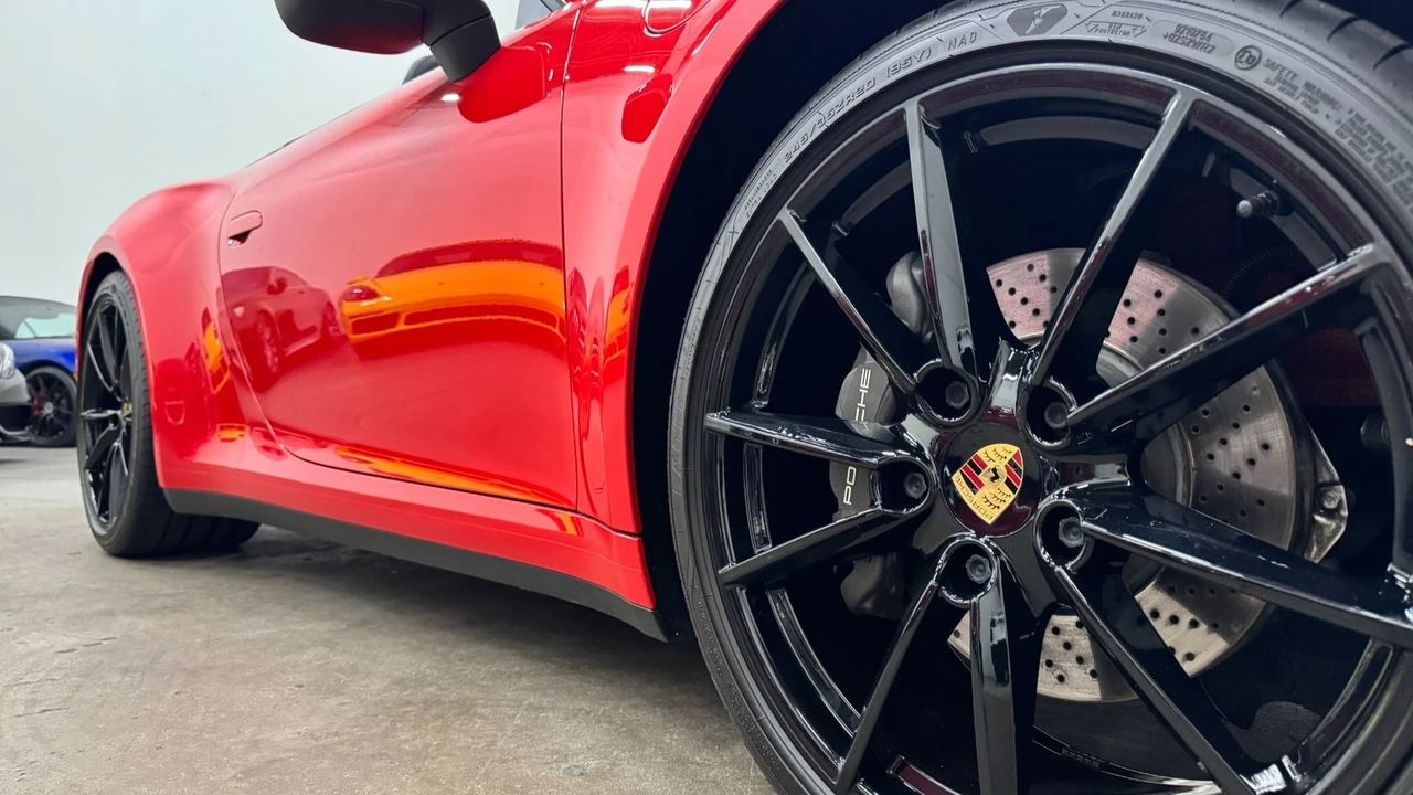 2022 Porsche 992 Carrera - Image 8 of 21