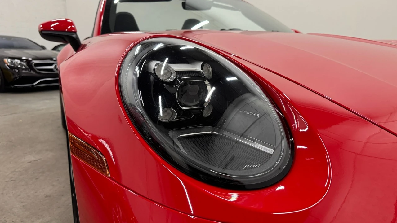 2022 Porsche 992 Carrera - Image 6 of 21