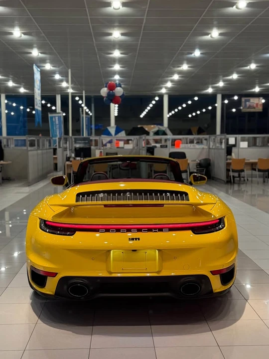 2022 Porsche 992 Carrera - Image 5 of 11