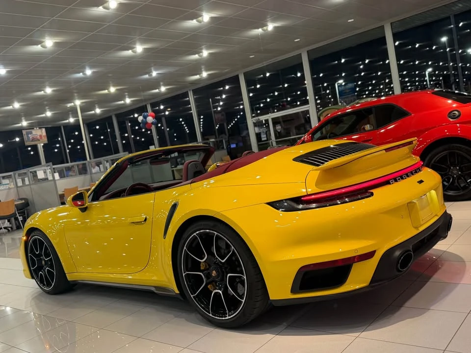 2022 Porsche 992 Carrera - Image 4 of 11