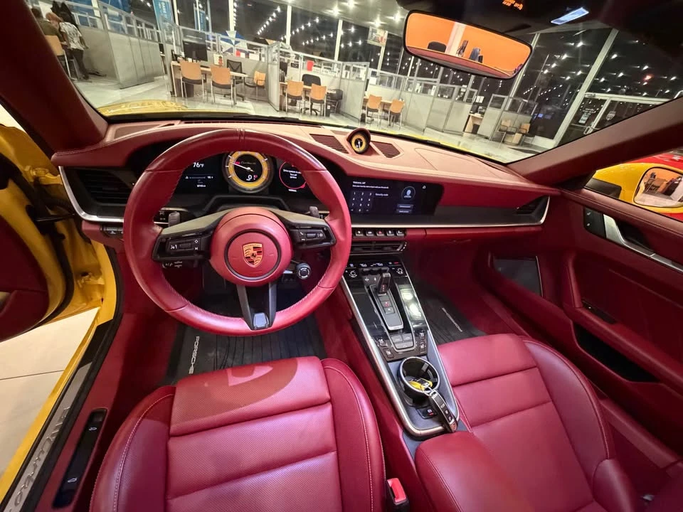 2022 Porsche 992 Carrera - Image 9 of 11