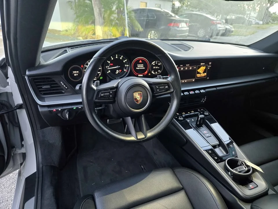 2022 Porsche 992 Carrera 4 - Image 7 of 12