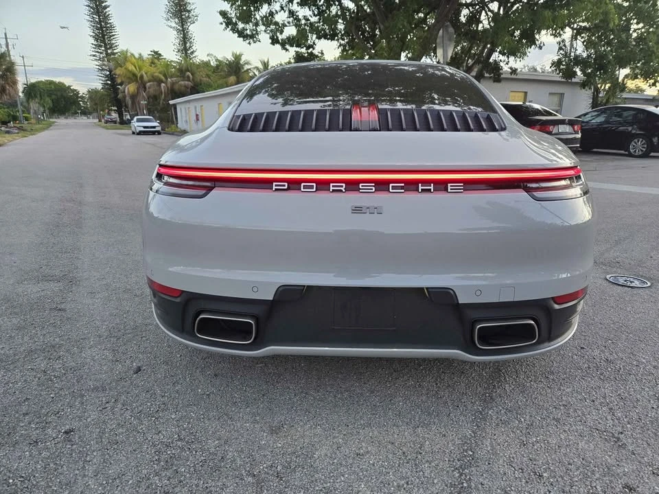2022 Porsche 992 Carrera 4 - Image 4 of 12