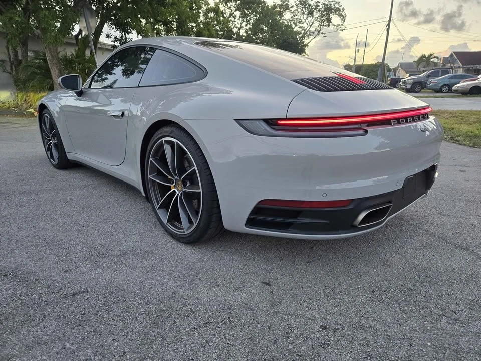 2022 Porsche 992 Carrera 4 - Image 8 of 12