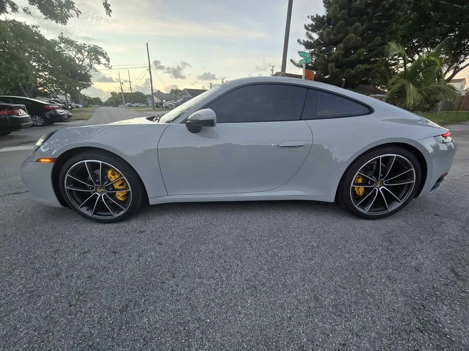 2022 Porsche 992 Carrera 4 - Image 6 of 12