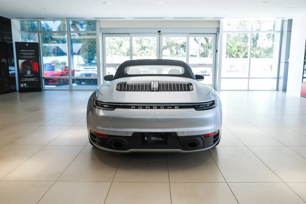2022 Porsche 992 Carrera 4 - Image 19 of 31