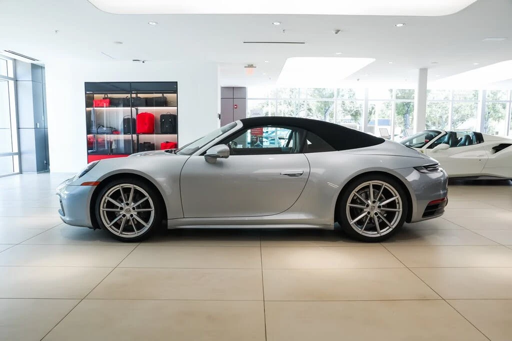 2022 Porsche 992 Carrera 4 - Image 14 of 31