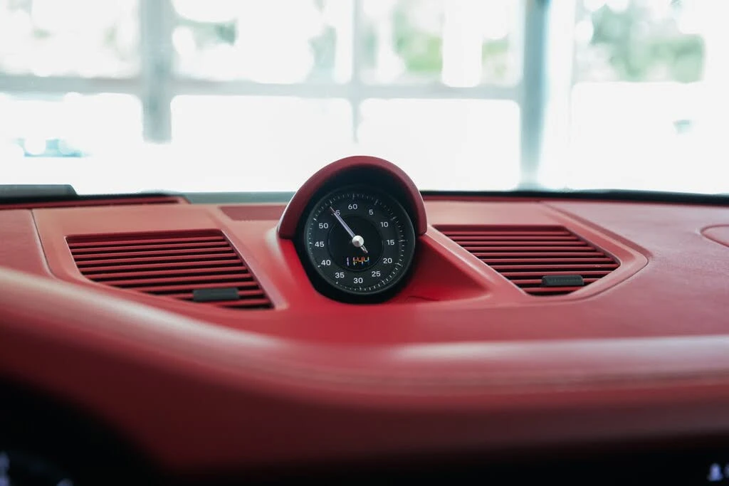 2022 Porsche 992 Carrera 4 - Image 13 of 31
